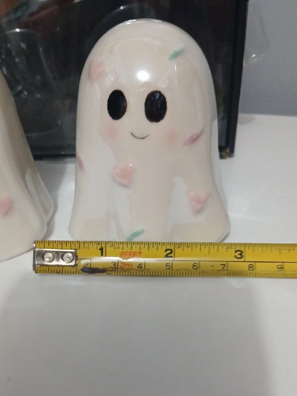 Cute Ceramic Ghost Salt & Pepper Shaker Set - White with Pastel Accents NIB - Picture 6 of 6